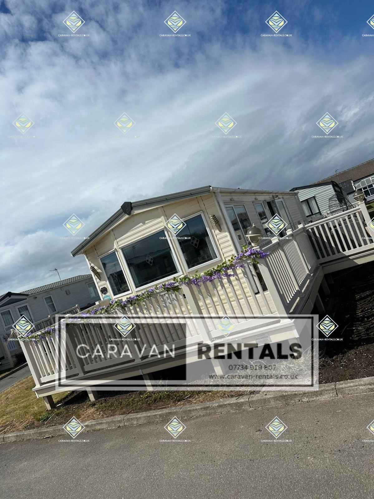 HG65 2 Bedroom, 5 Berth Pet Friendly Caravan with Wrap Decking & WiFi at Lyons Robin Hood, Prestatyn